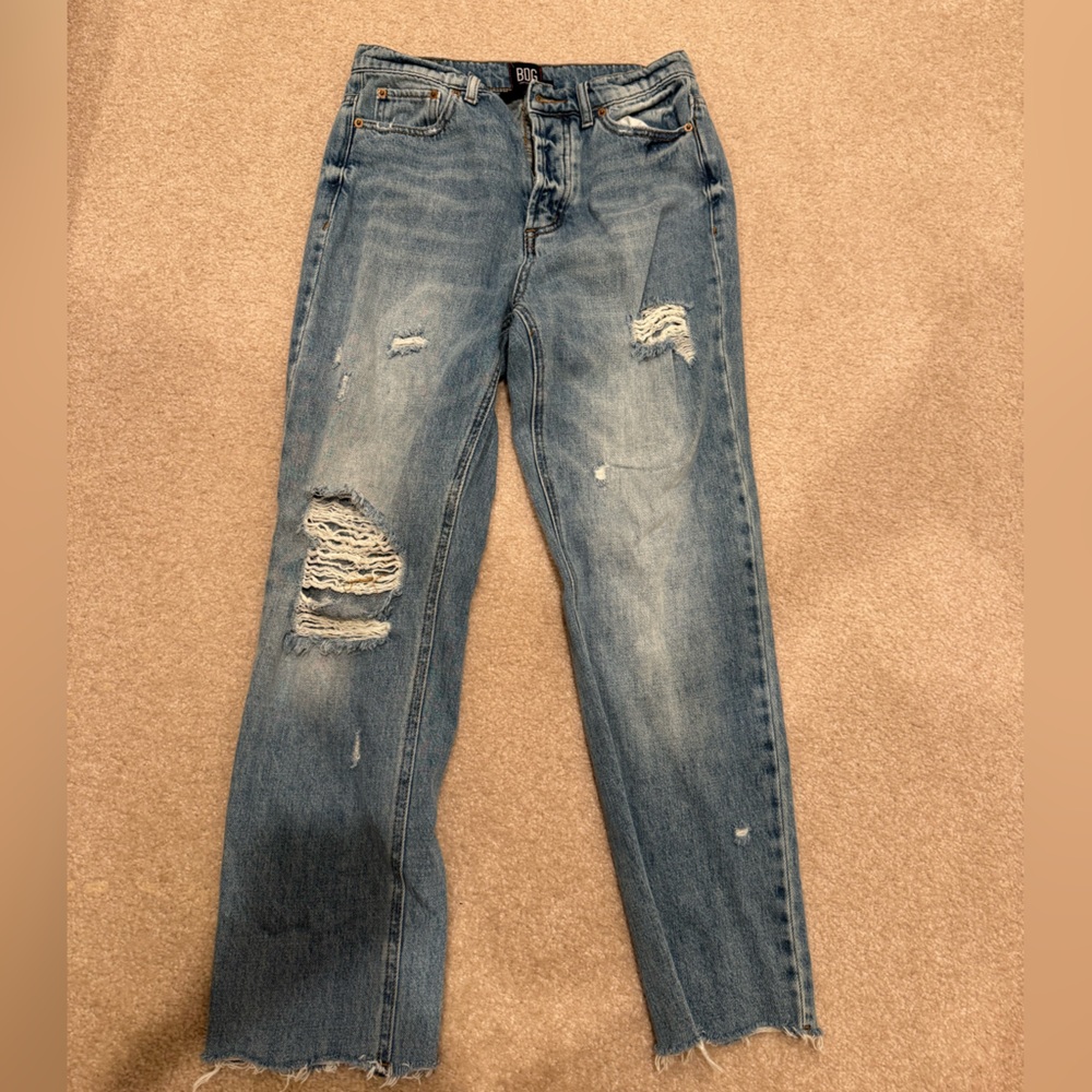 BDG UO slim straight jeans, distressed. Size 26